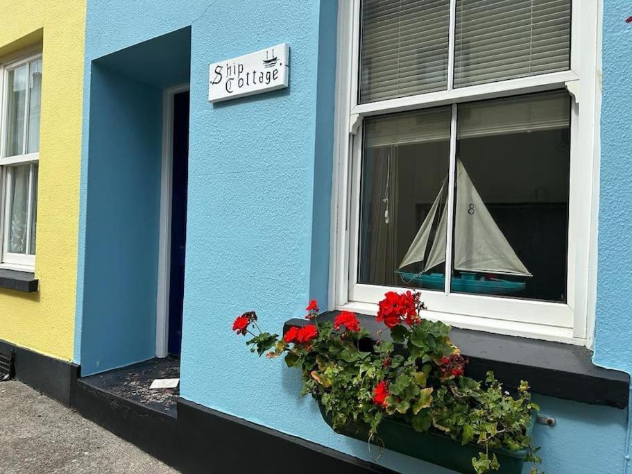 Ship Cottage Tenby Beach 50M Exterior photo